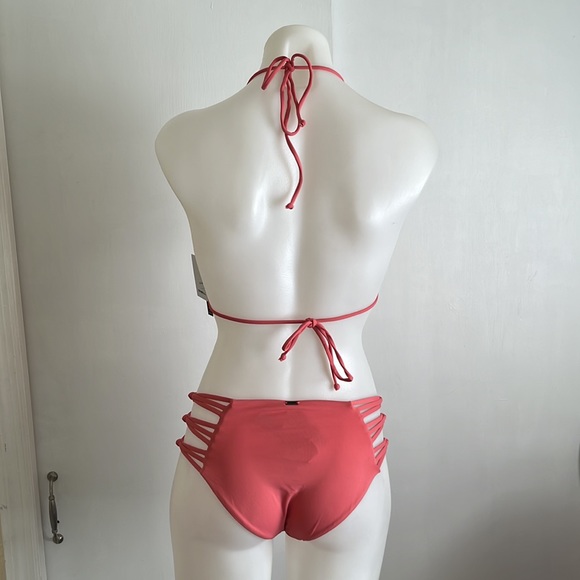 O’Neill bikini small - Picture 2 of 7